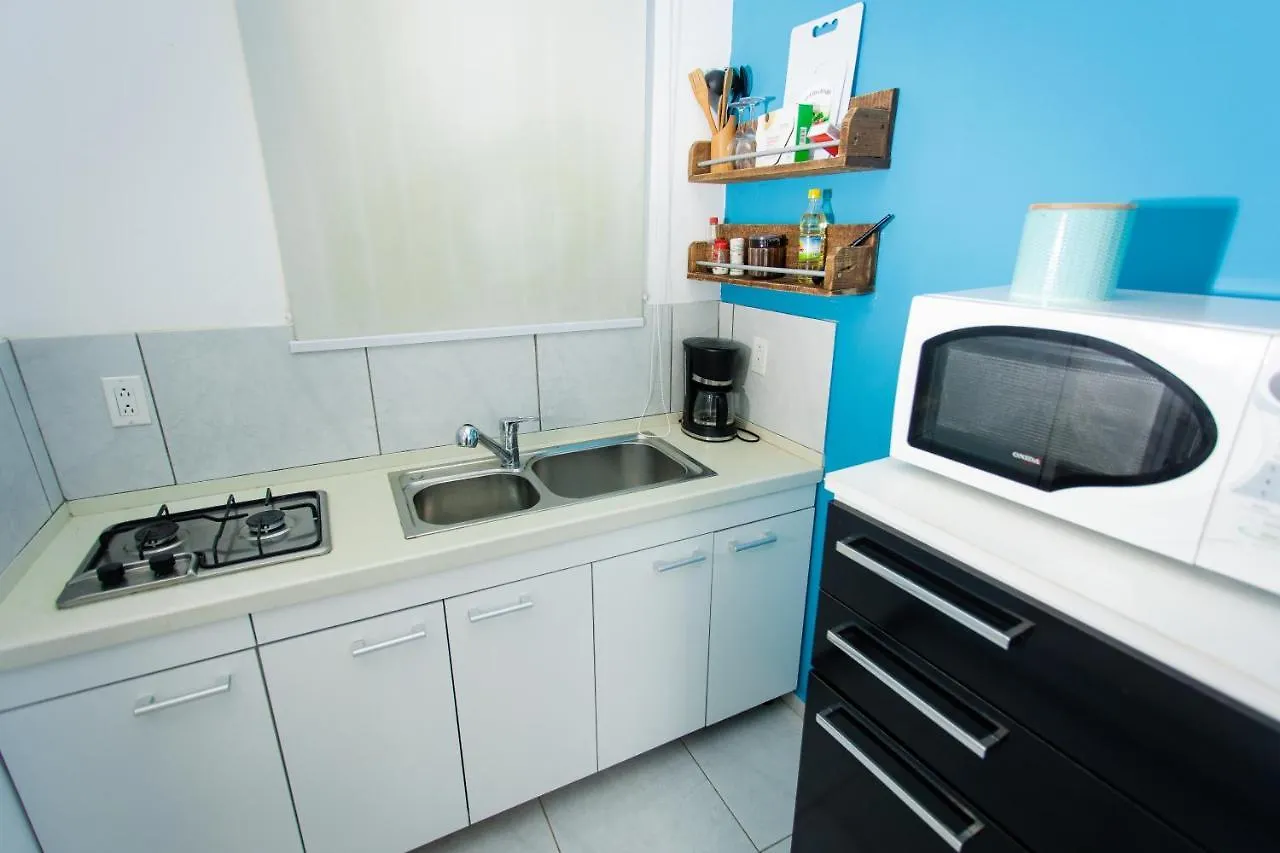 Westpunt Beach Apartments Виллемстад